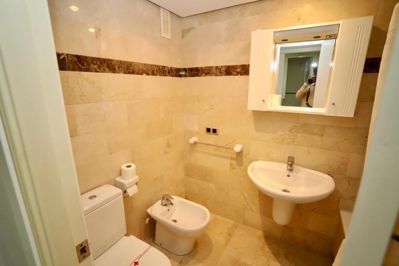 Apartamentos Torre Ipanema Benidorm Bagian luar foto
