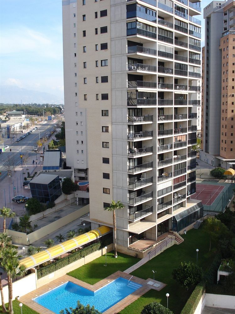 Apartamentos Torre Ipanema Benidorm Bagian luar foto