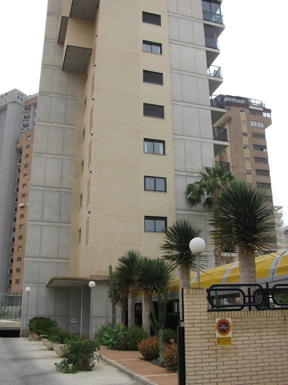 Apartamentos Torre Ipanema Benidorm Bagian luar foto
